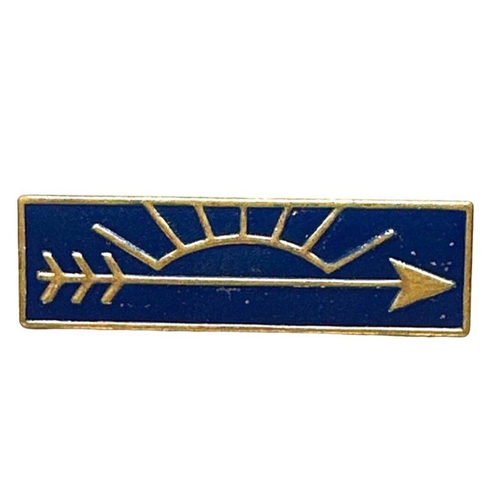 Cub Scout Arrow Of Light Rank Award Pin Collectible Uniform Vintage Badge